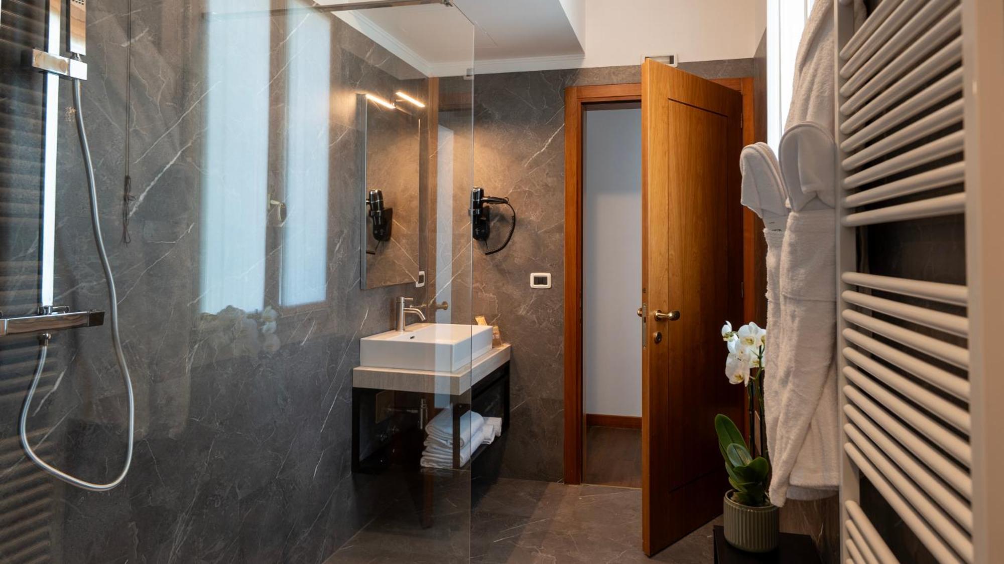 Deluxe Double Room Balcony