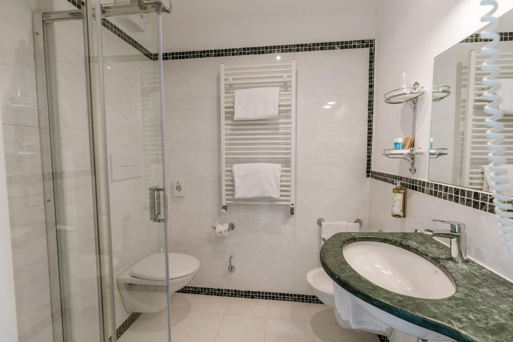 Classic Double Room Lake view