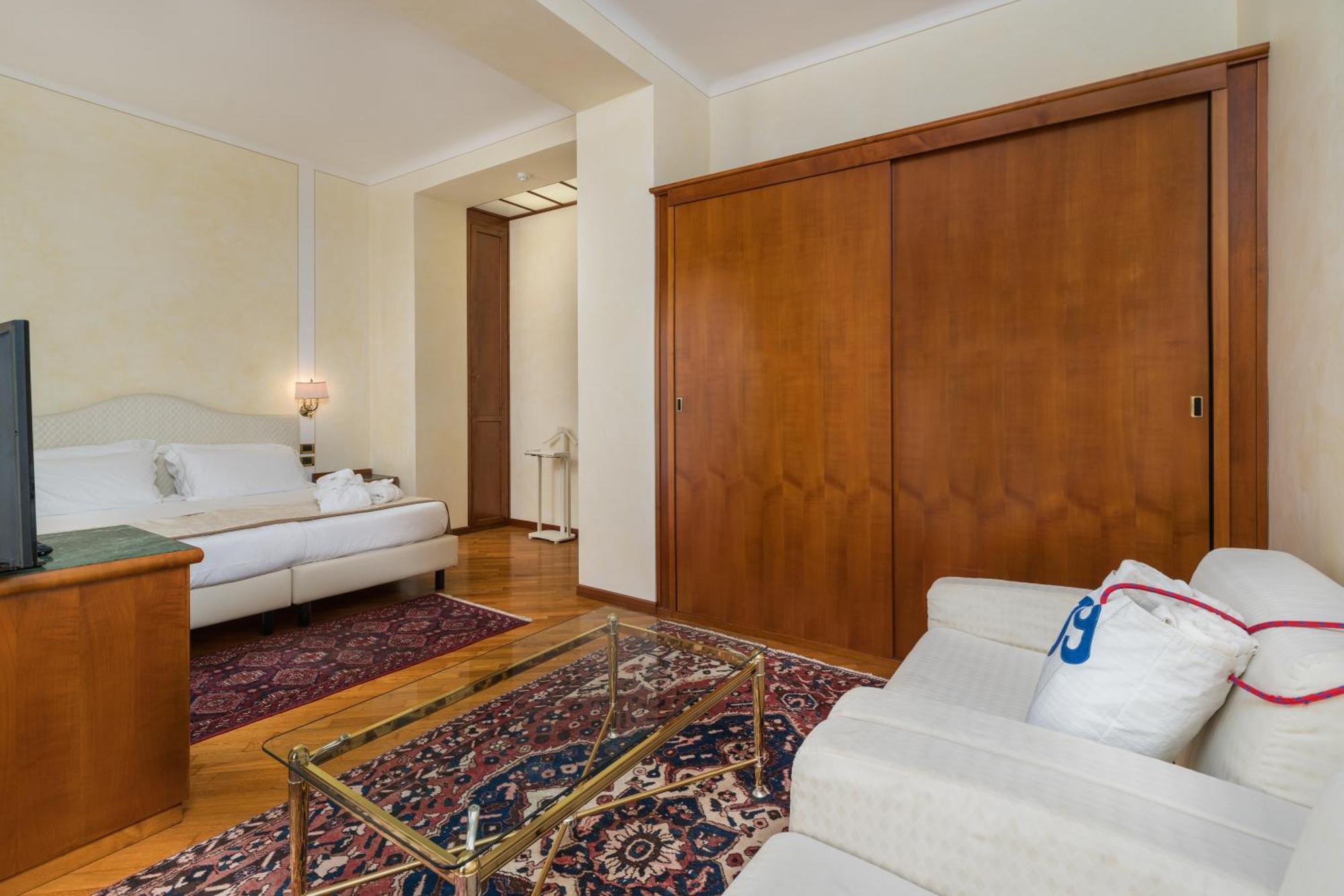 Junior Suite Lake View